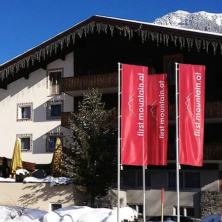 First Mountain Montafon 3*